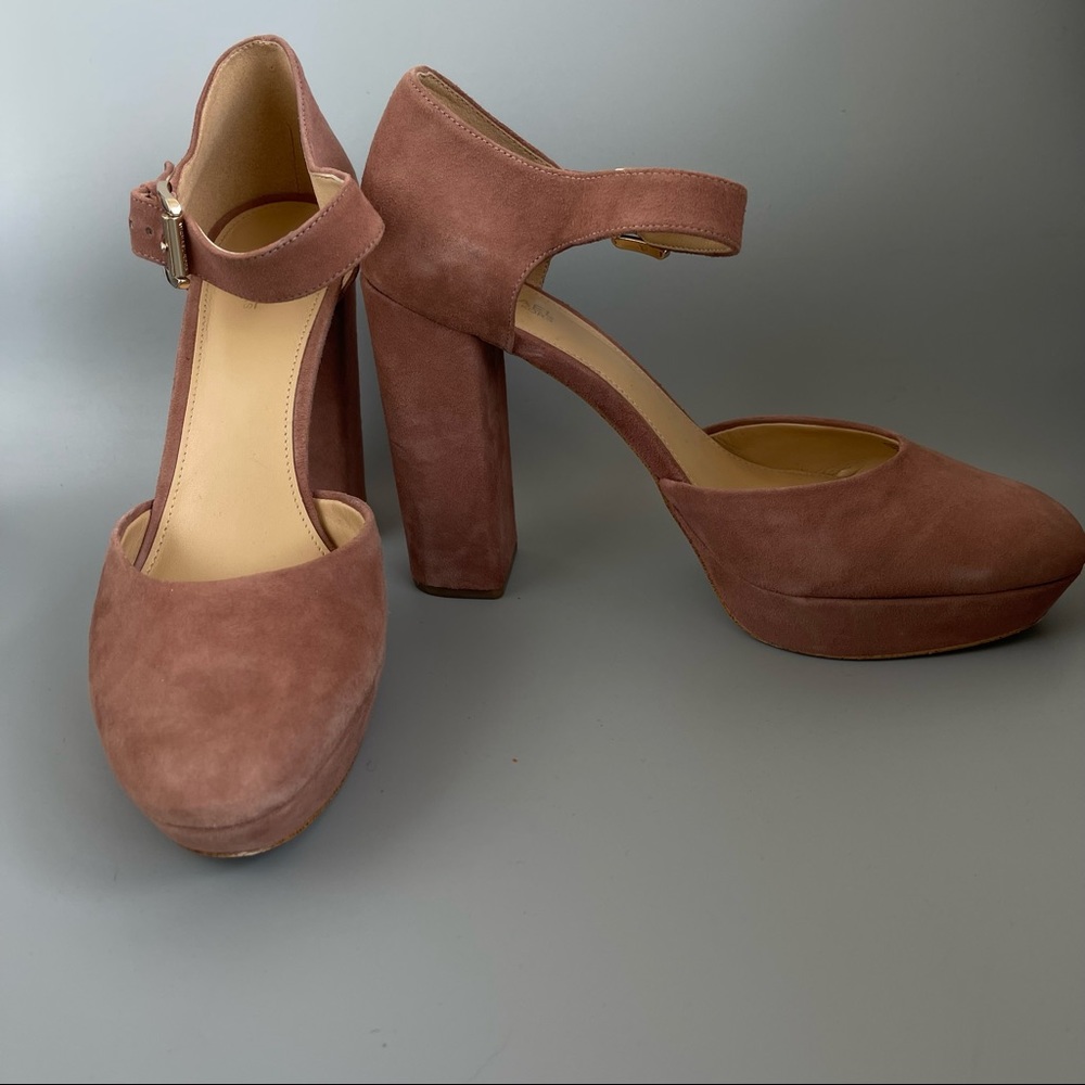 Blush suede Michaek Kors heels in size 9
